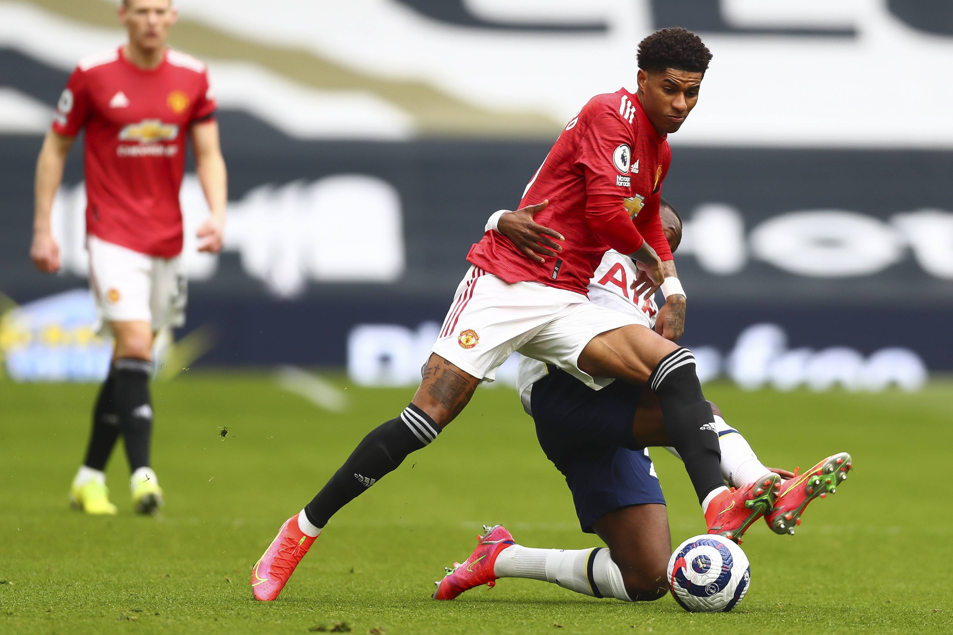 是球队中坚 是球队中坚